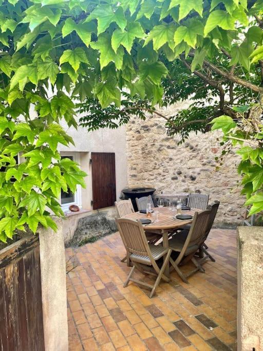Charmante Maison De Village Au Pied Du Luberon Holiday home Cabrieres-d'Aigues