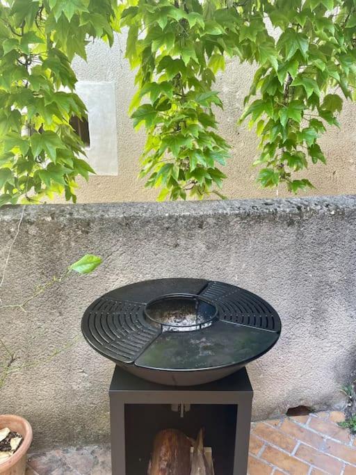 Charmante Maison De Village Au Pied Du Luberon Ferienhaus Cabrieres-d'Aigues